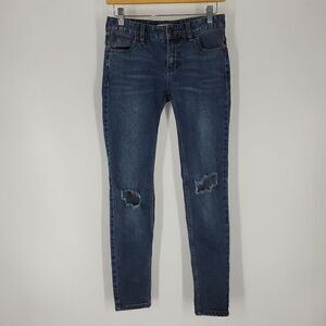 Free People distressed blue jeans size 25.